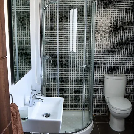 Classic Flat 13, Close To Valletta, Sliema & Sea Apartment