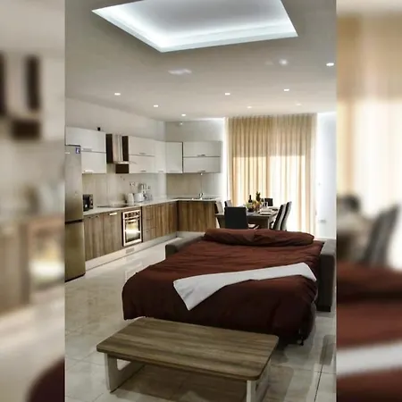 Classic Flat 13, Close To Valletta, Sliema & Sea * Msida