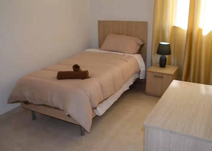 Classic Flat 13, Close To Valletta, Sliema & Sea Msida